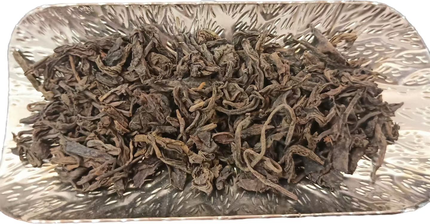 圆方之间普洱熟茶
选用云南省西双版纳勐海境内，大叶种晒青毛茶为原料，经过渥堆发酵工艺加工而成的普洱熟