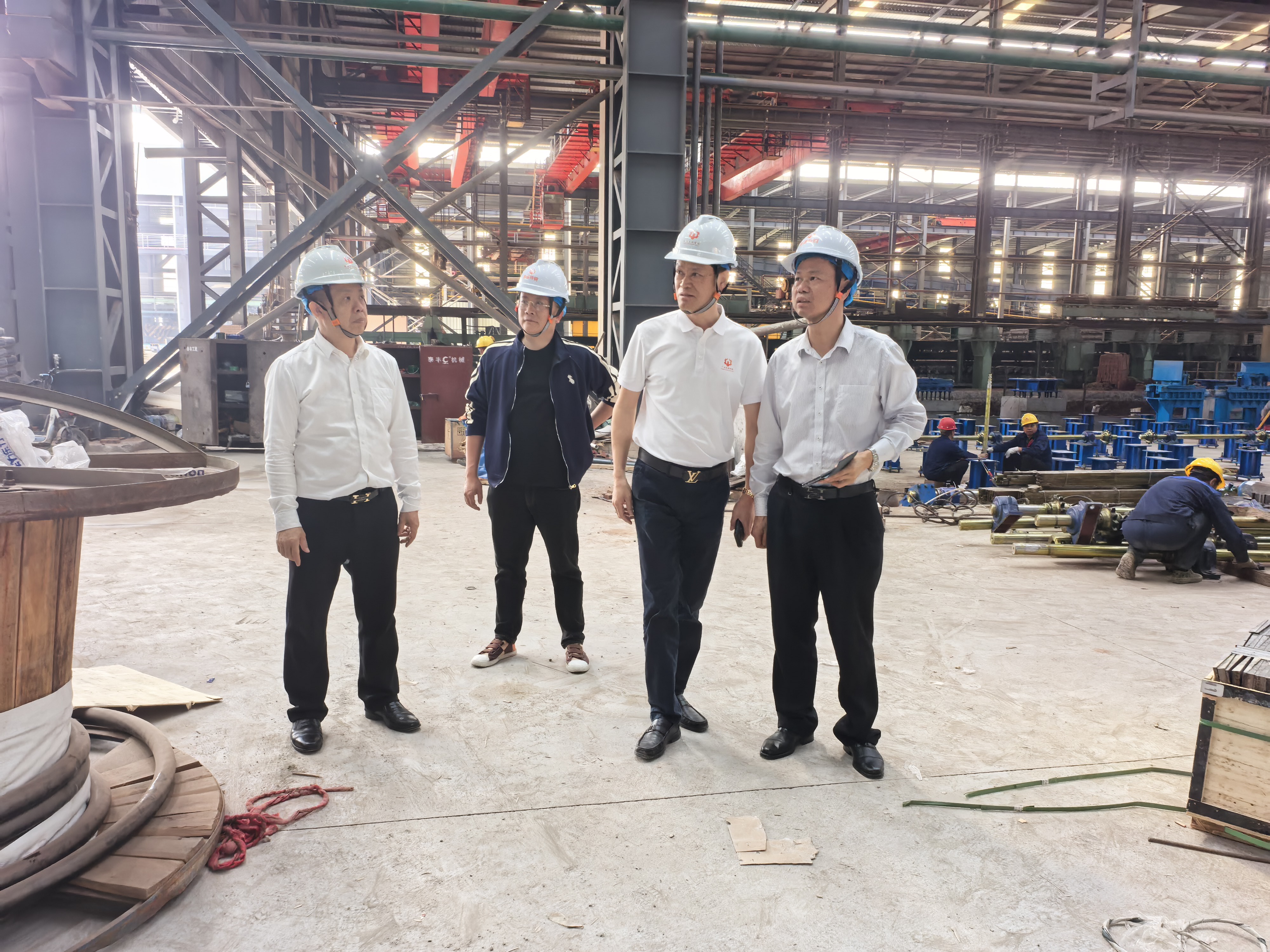 《清远拜访福建商会会长
     3月15号，泉州东亮企业杨志勇，朱东华，泉州市张氏源流文化交流中心