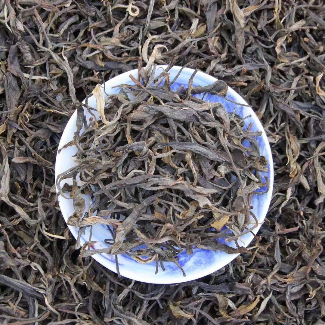 勐宋古茶山春茶，推荐[666]
其特点：外形条索粗壮墨黑，叶片厚实，干茶清香。口感甜度高，内质饱满，