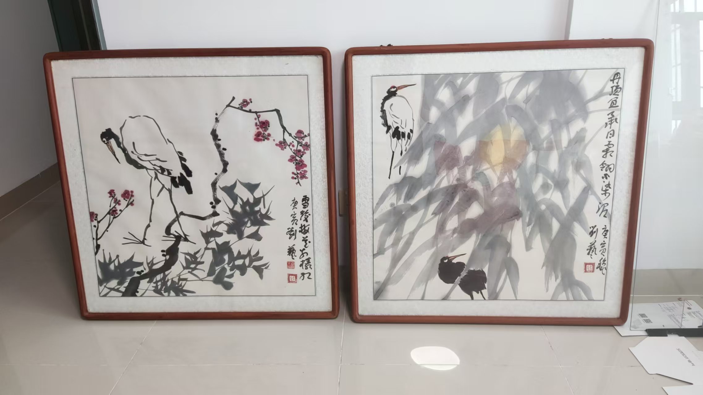 著名画家刘艺老师的作品，规格：斗方，68/68，鸡翅木框，喜欢的私聊