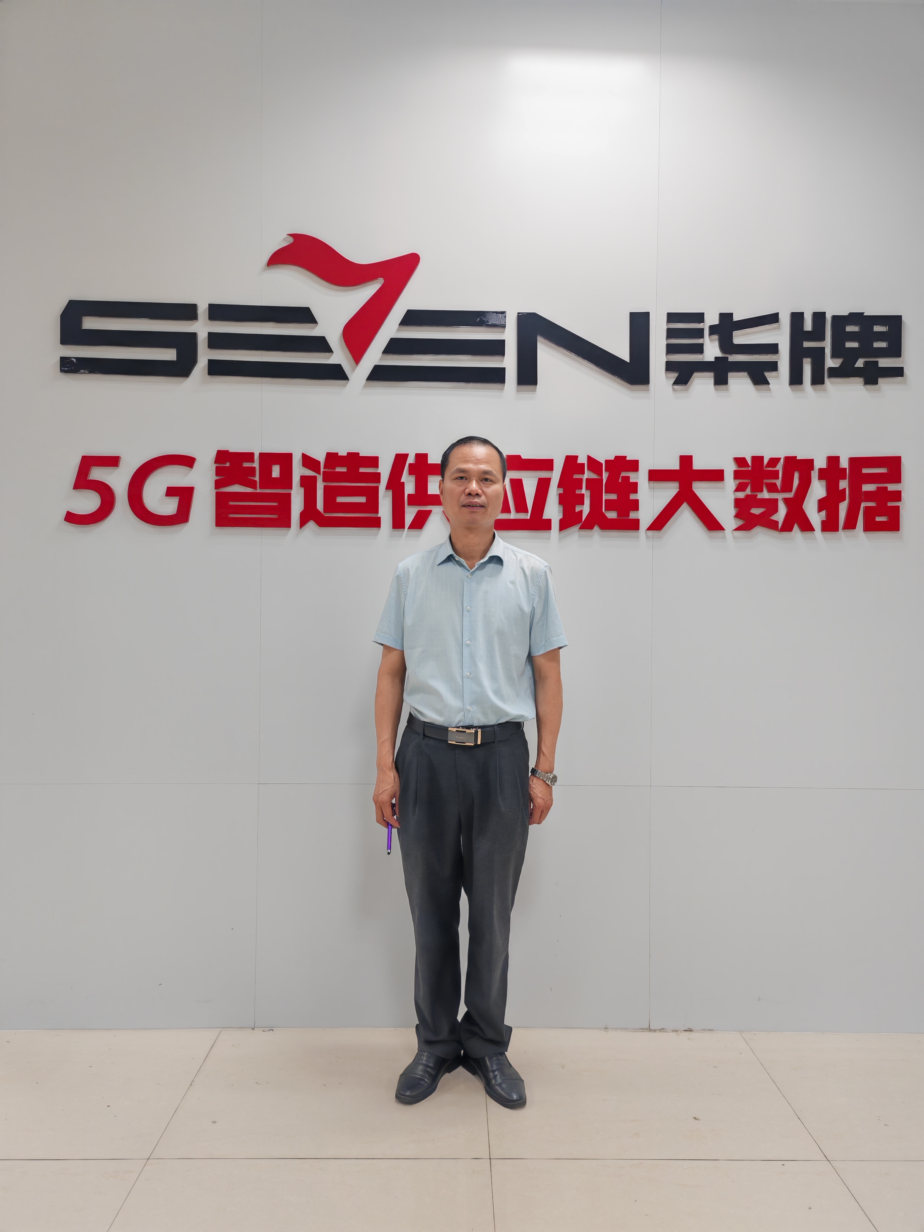 《陪同省政协调研》
    5月21号至22号，福建省政协常委、经济委员会主任黄祥谈带队在泉州市政协
