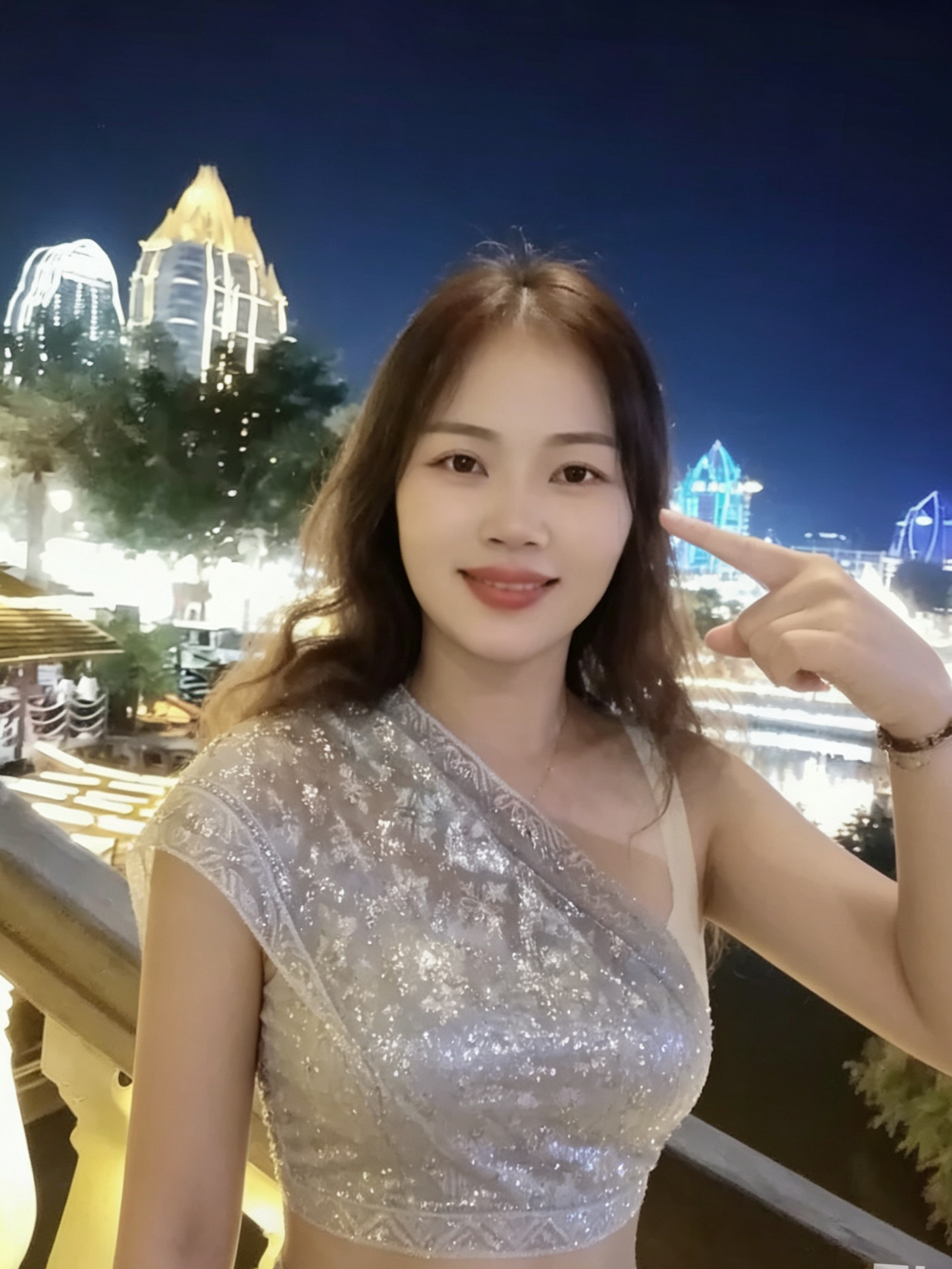 时光跌跌撞撞，季节来来往往，所得所不得，皆不如心安理得；人间熙熙攘攘，岁月匆匆忙忙，所愿所不愿，皆不