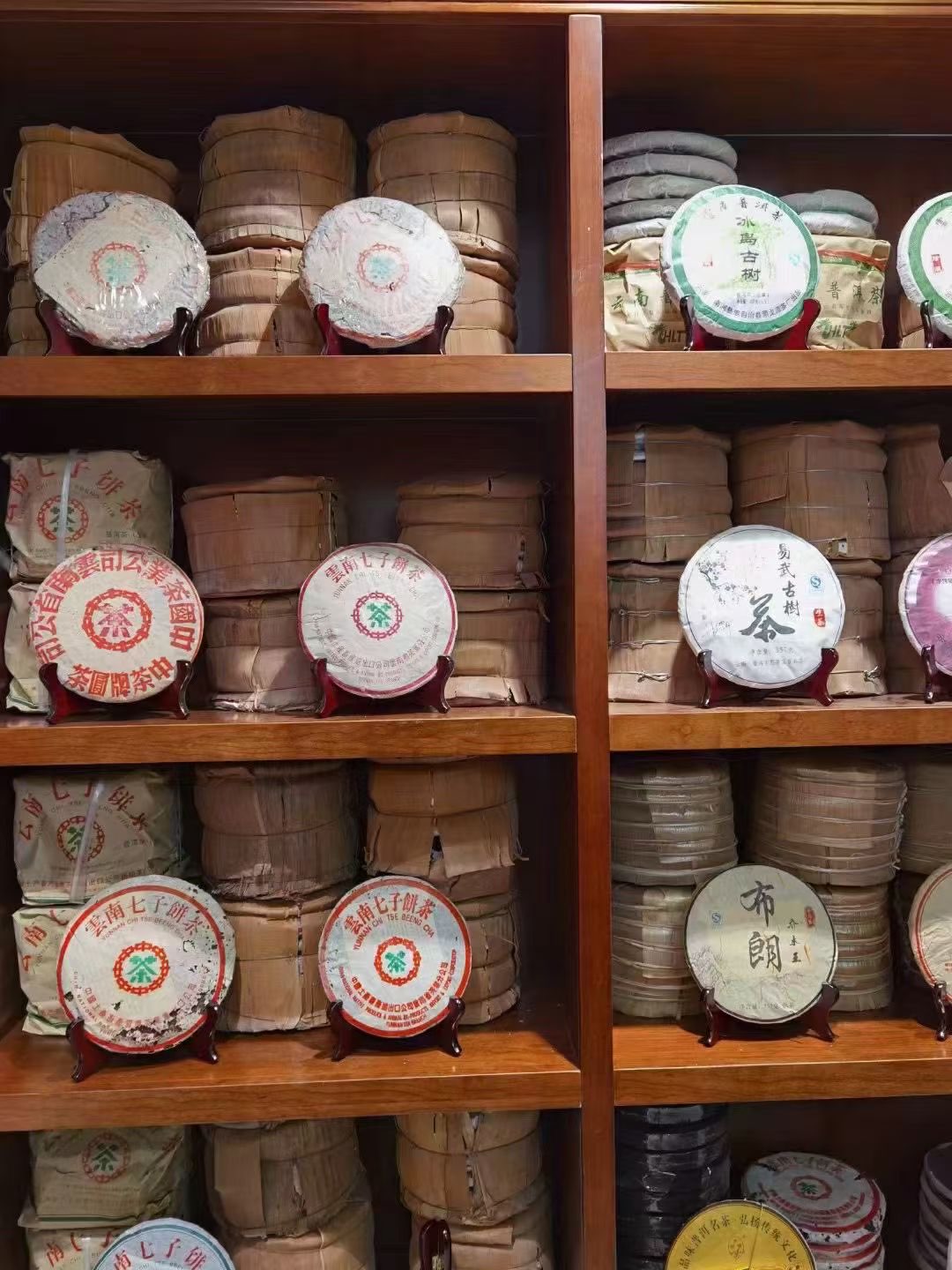 自家几千吨的茶仓储，欢迎来品鉴🍵🍵