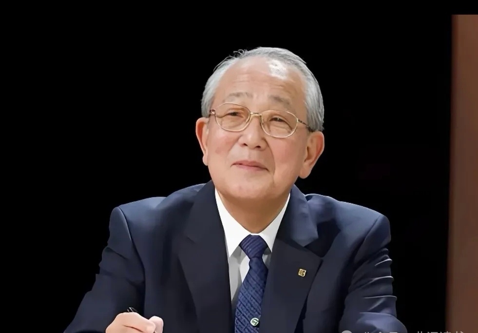 稻盛和夫在《活法》中写道：“人只要抱利他之心，行利他之事，命运自然就会好转”